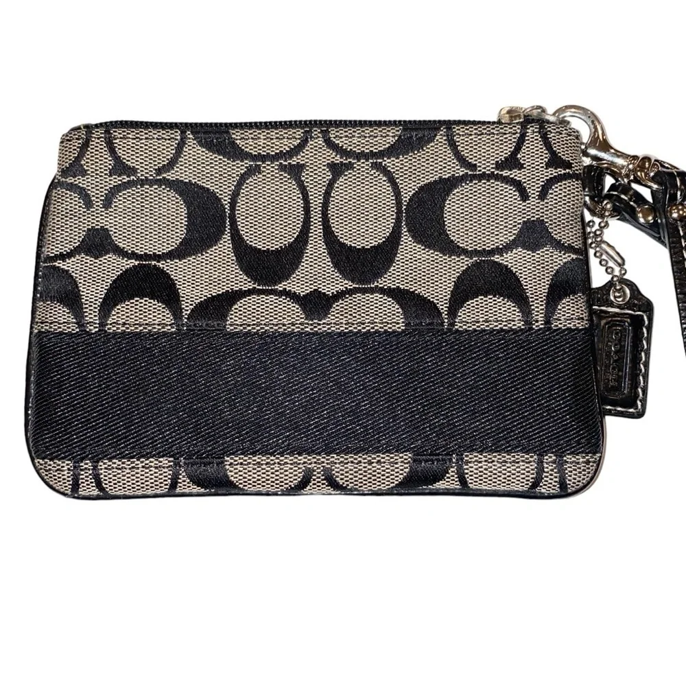 Coach Glitter Stripe Signature Wrislet EUC - price is firm